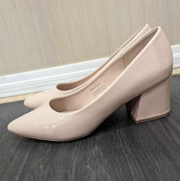 Steve Madden nude block heel - Picture 3 of 5